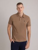 SOLID PIQUE SMALL LOGO POLO SHIRT