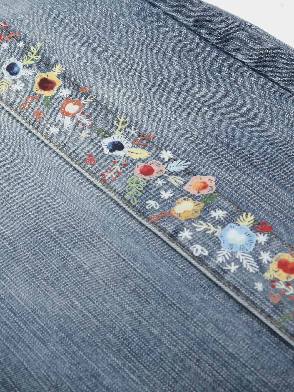 Unique Print Design Straight-Cut Mid-Split Jeans - Image 6