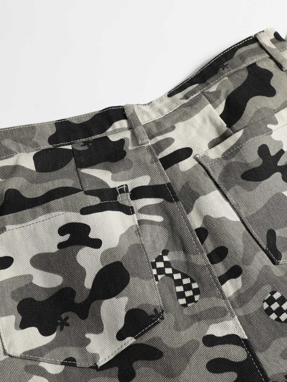 Camouflage straight-leg mid-length jeans smaller - Image 4