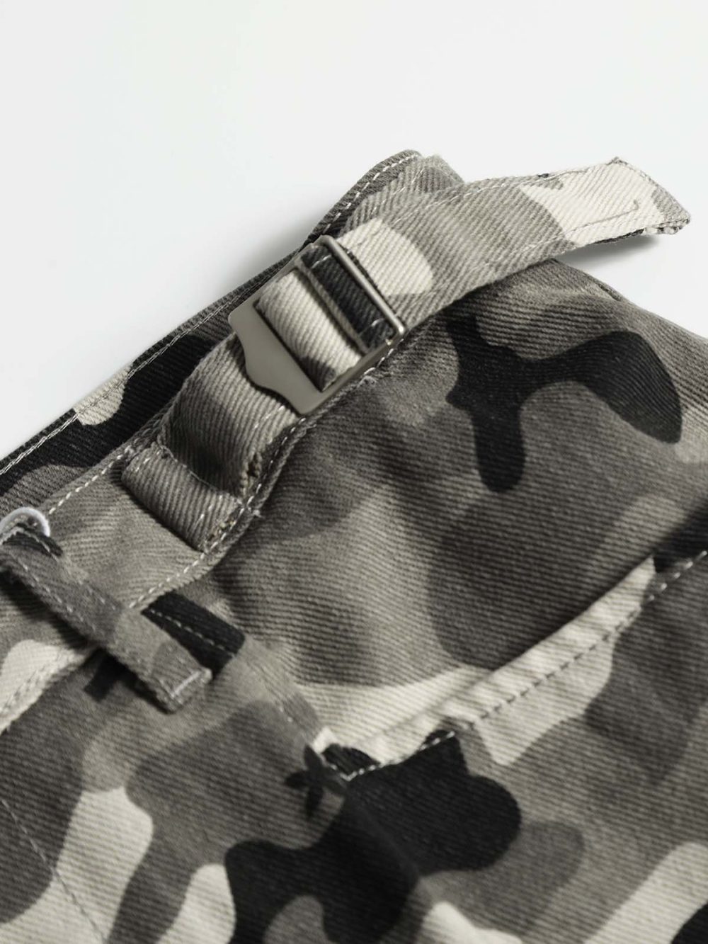 Camouflage straight-leg mid-length jeans smaller - Image 5