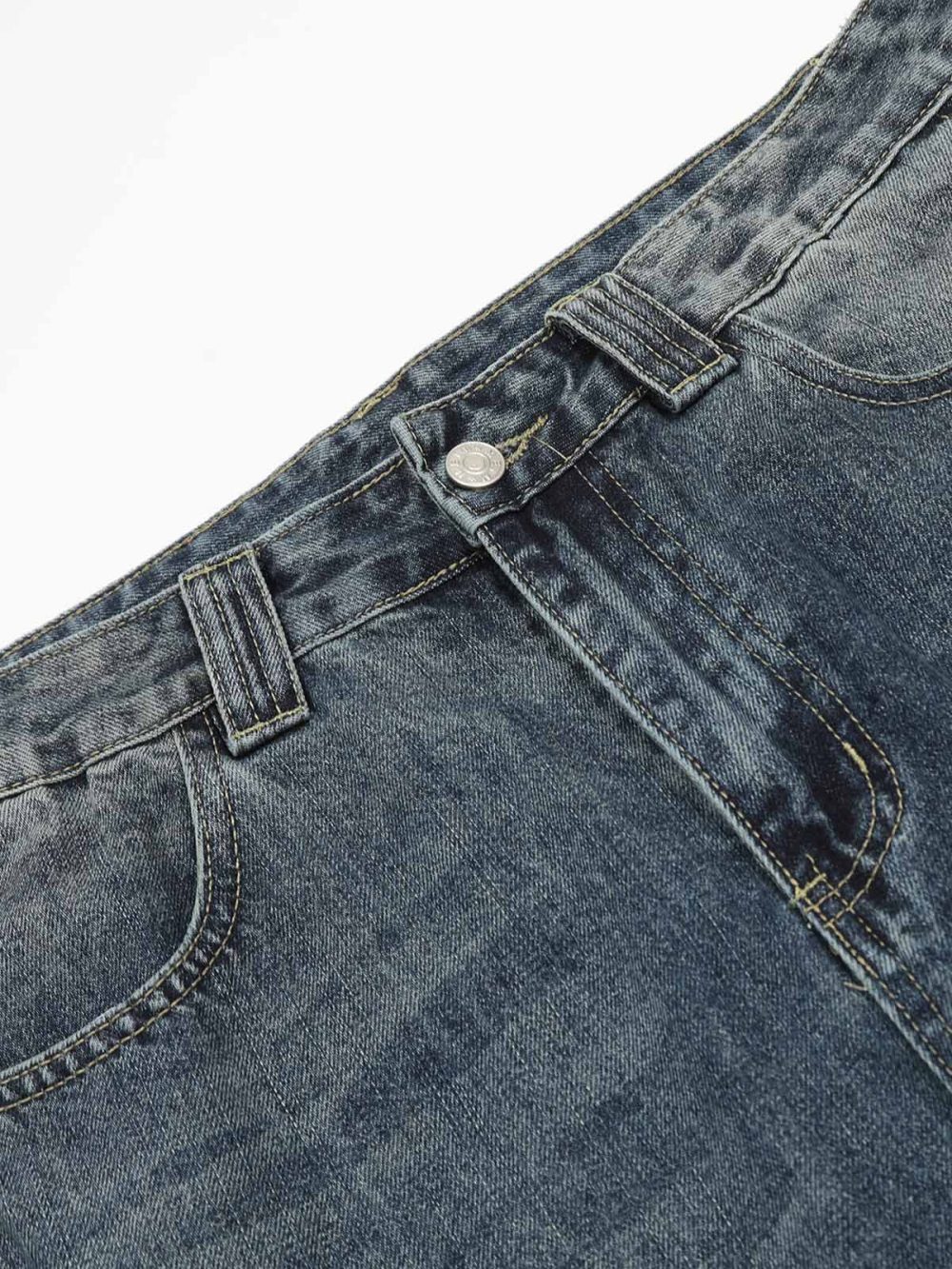 Vintage Relaxed Straight-Leg Jeans - Image 4