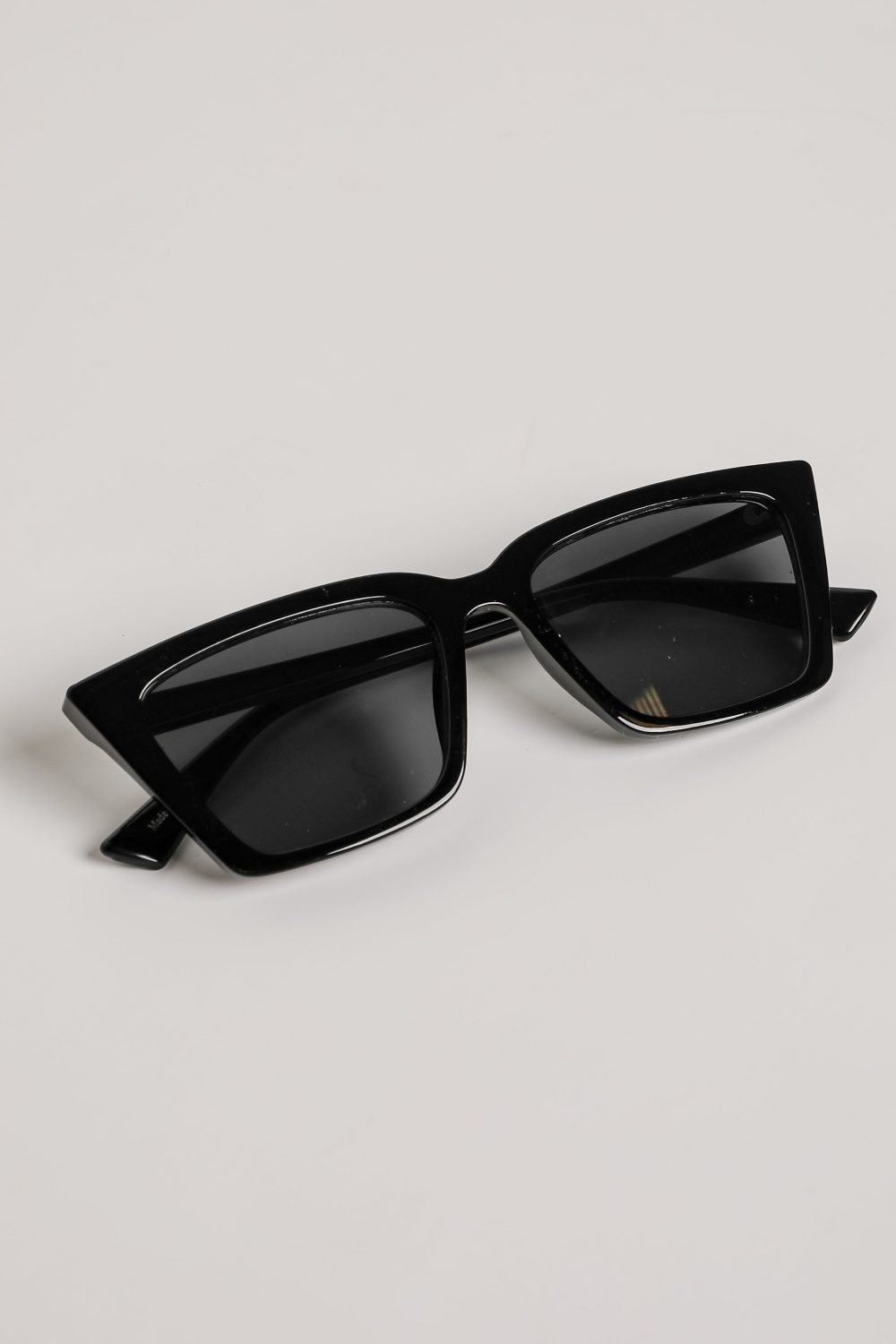 Sunshine Ready Cat Eye Sunglasses - Image 2