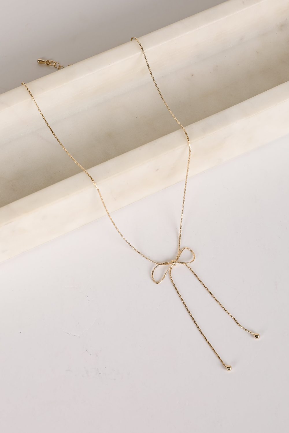 Nora Gold Bow Chain Necklace - Image 3
