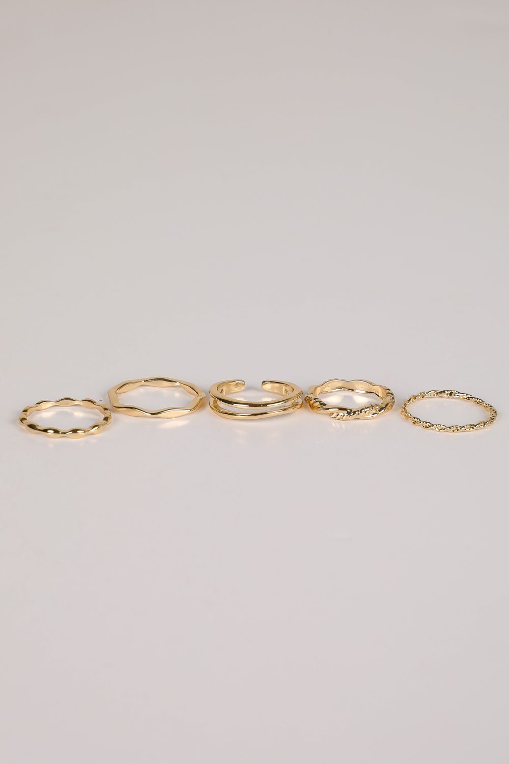 Hanna Gold Ring Set - Image 3